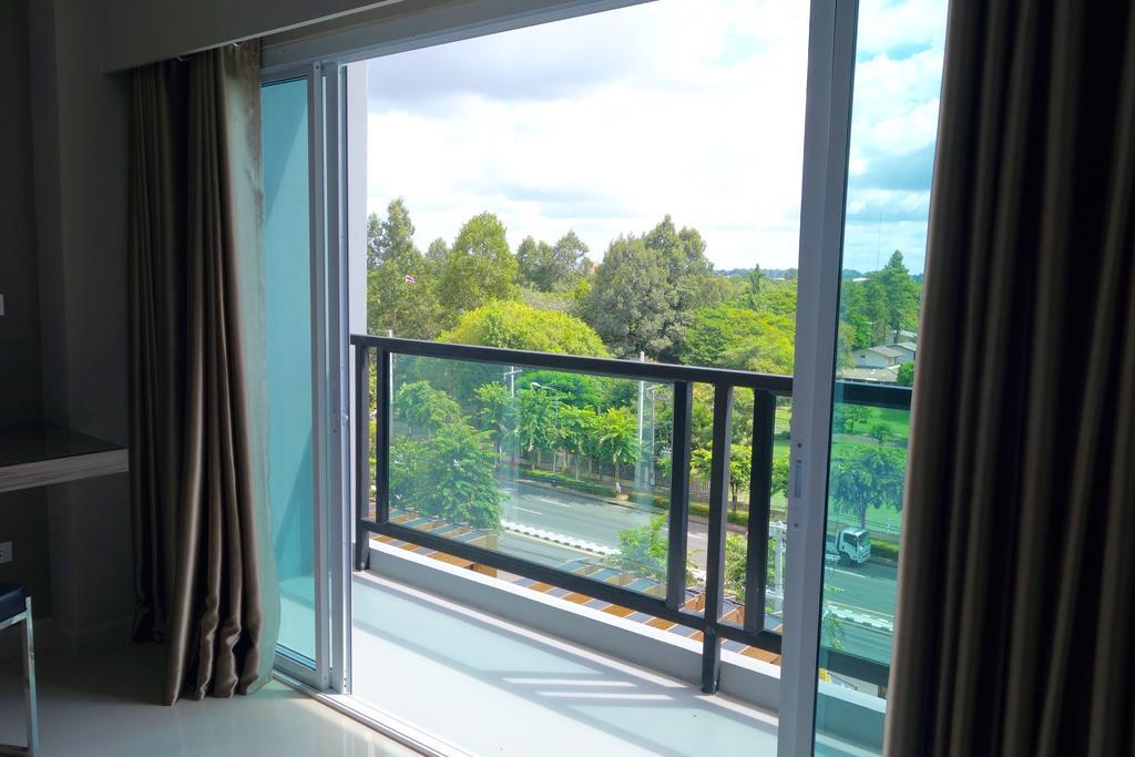 V Hotel Ubon Ratchathani Luaran gambar
