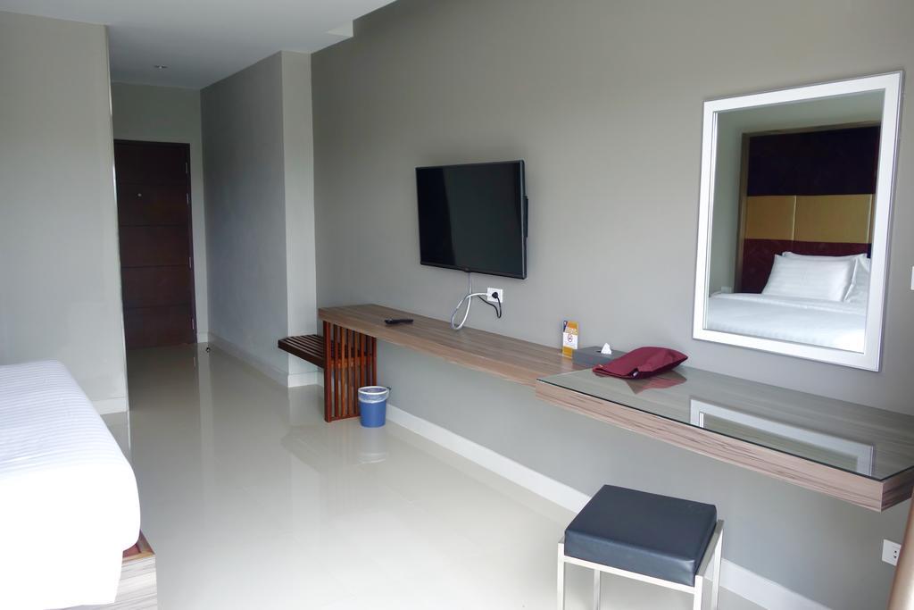 V Hotel Ubon Ratchathani Bilik gambar
