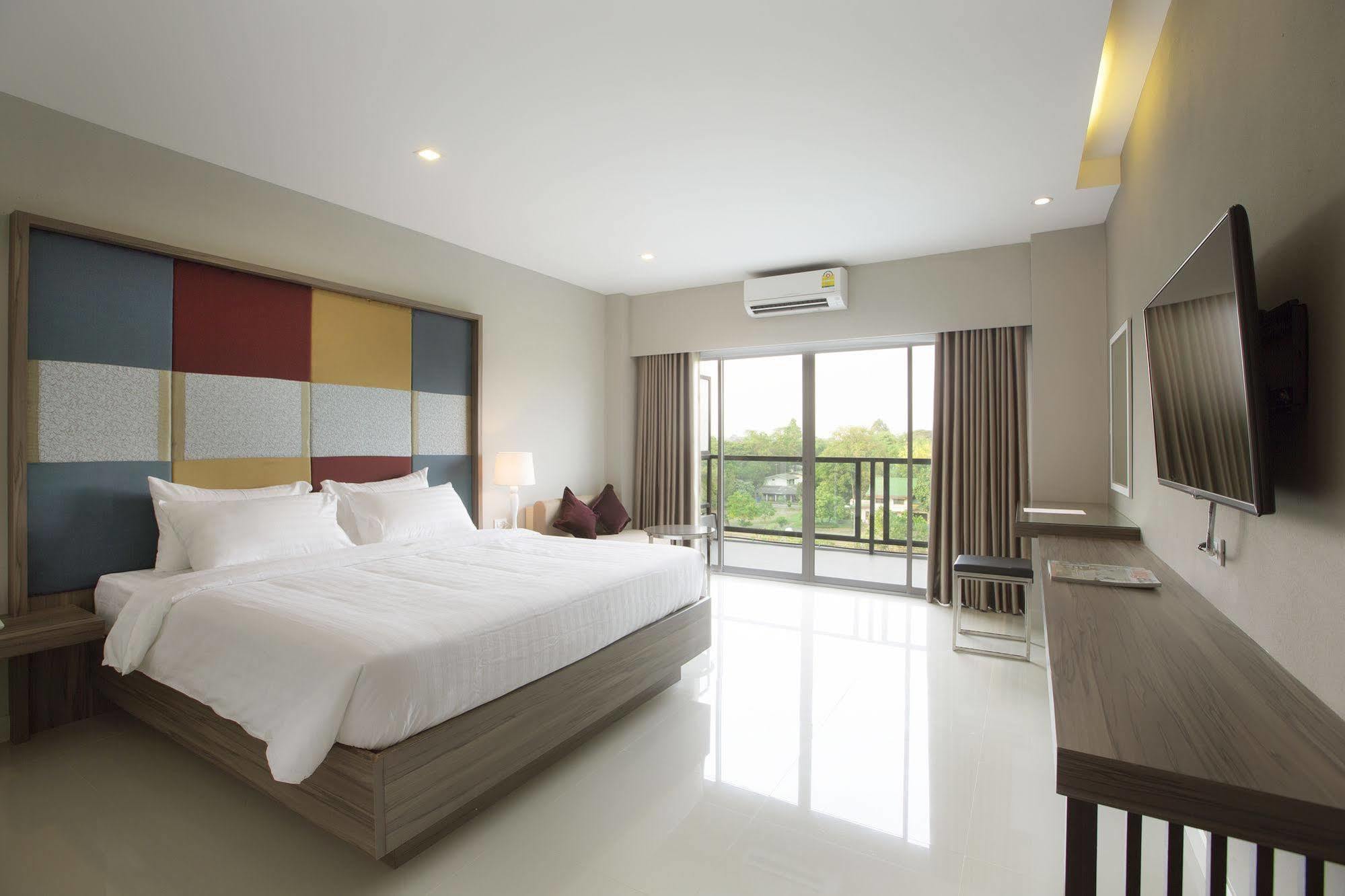 V Hotel Ubon Ratchathani Luaran gambar